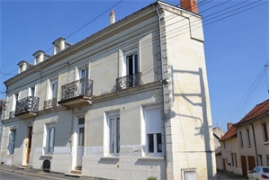 maison-villa à la vente -   86100  CHATELLERAULT, surface 155 m2 vente maison-villa - APR700597